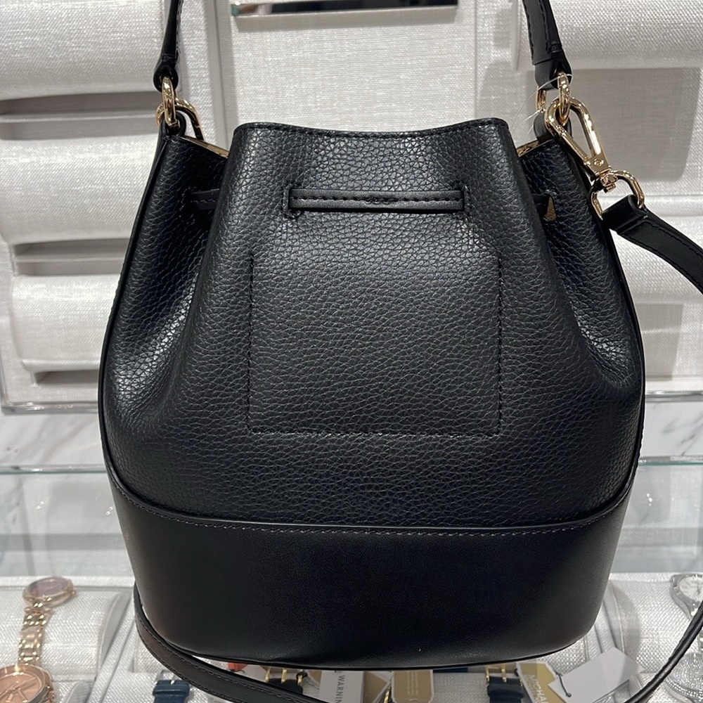 MICHAEL KORS
Reed Medium Pebbled Leather Bucket Bag Satchel Crossbody Handbag - Picture 13 of 16